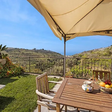 Holiday home Pelagos Pompeiana