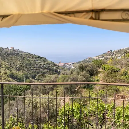 Holiday home Pelagos