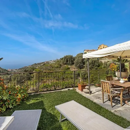 Pelagos Holiday home *