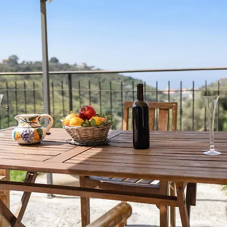 Holiday home Pelagos *